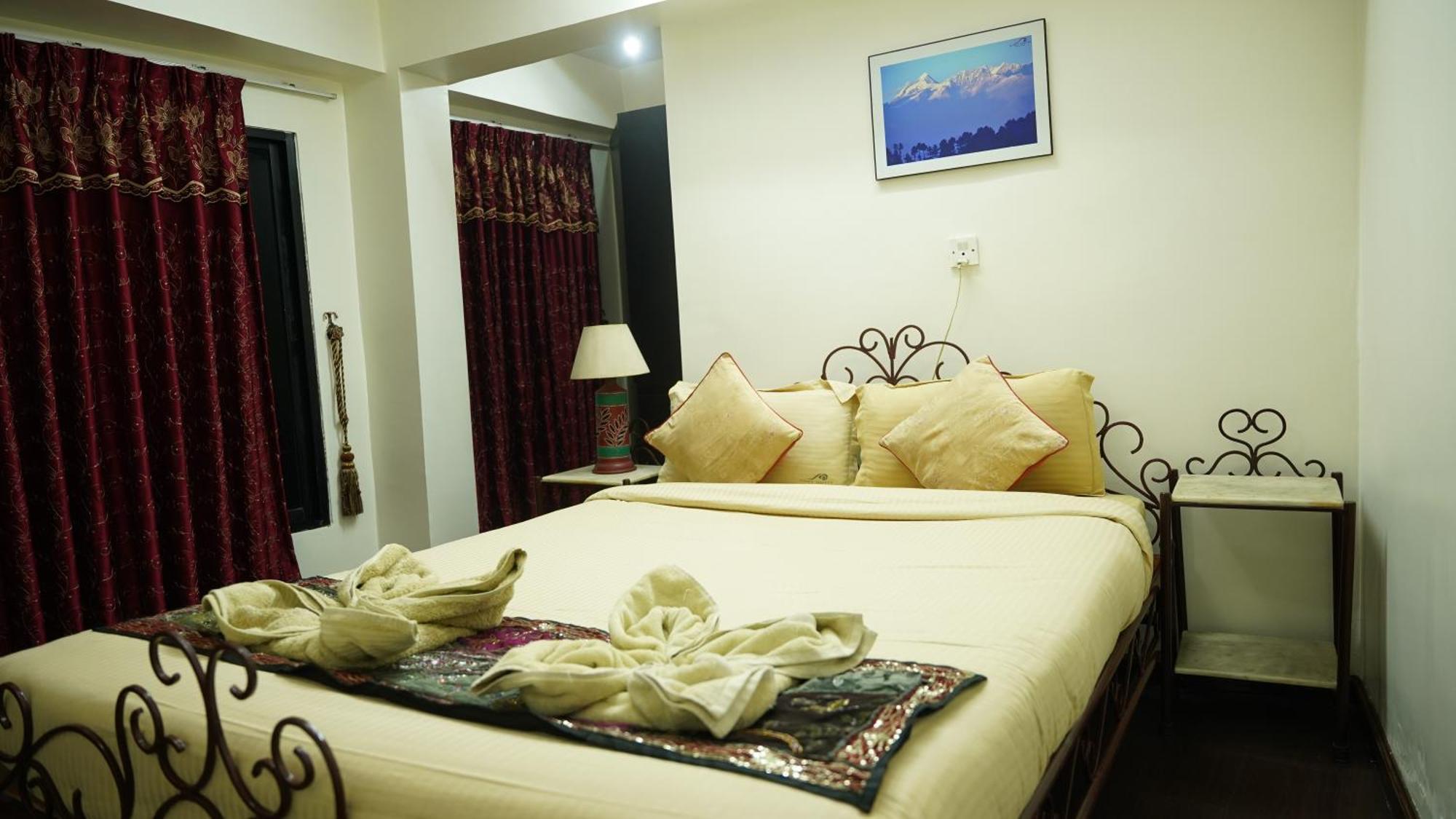 Cosy Hotel Bhatgoan Dış mekan fotoğraf