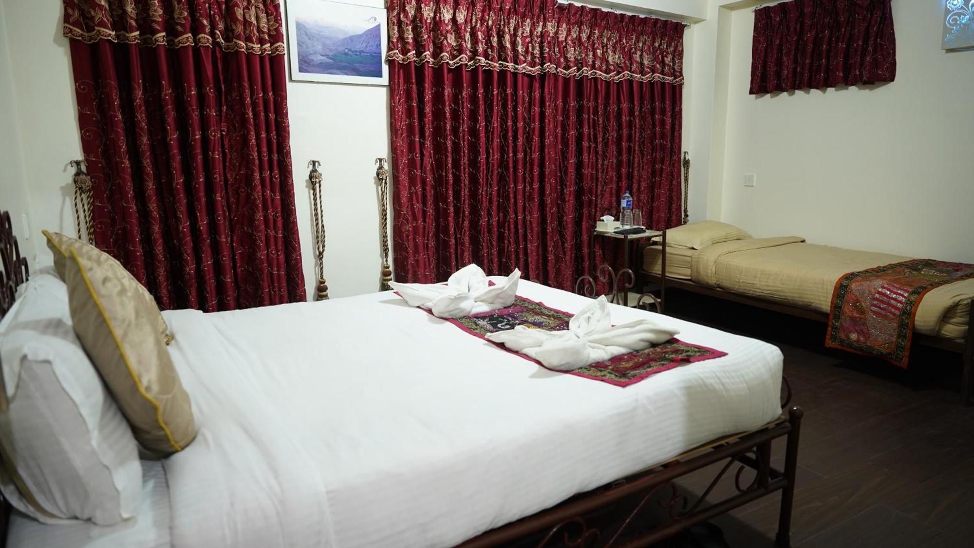 Cosy Hotel Bhatgoan Dış mekan fotoğraf